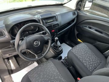 Car image 12