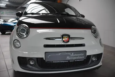Car image 2