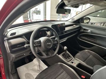 Car image 11