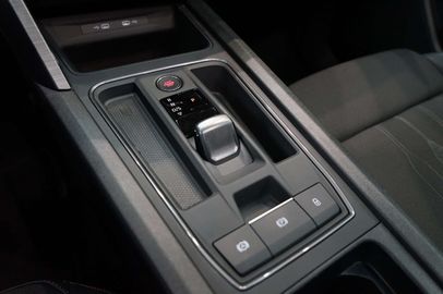 Car image 37