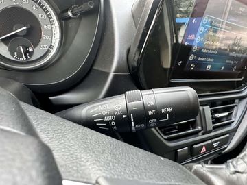 Car image 31