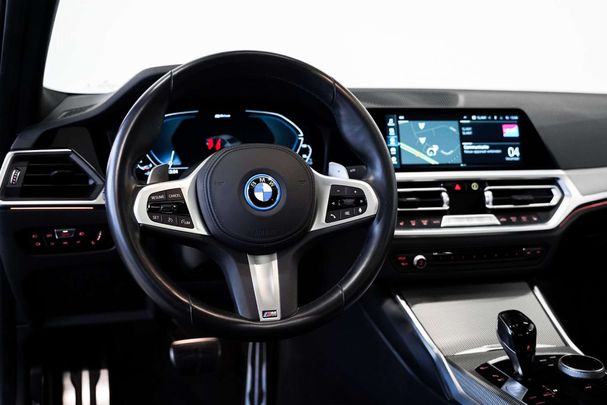 BMW 330e M Sport 215 kW image number 12