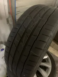 Car image 22
