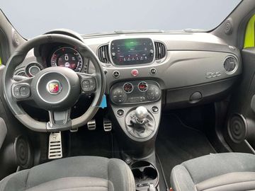 Car image 14