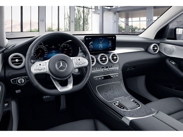 Mercedes-Benz GLC 300 de 225 kW image number 3