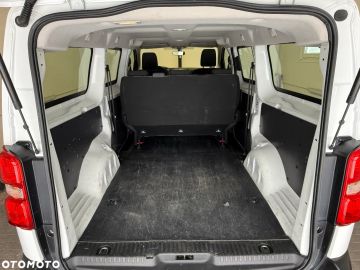 Car image 39