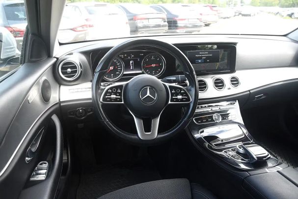 Mercedes-Benz E 220 d T 9G-Tronic Exclusive 143 kW image number 9