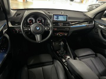 Car image 37