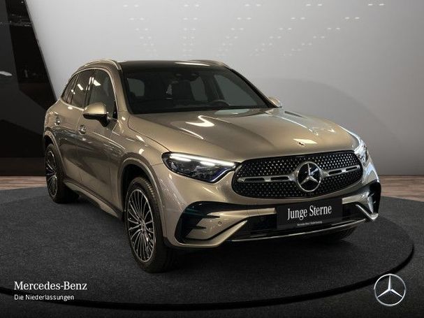 Mercedes-Benz GLC 300 e AMG Premium 230 kW image number 3