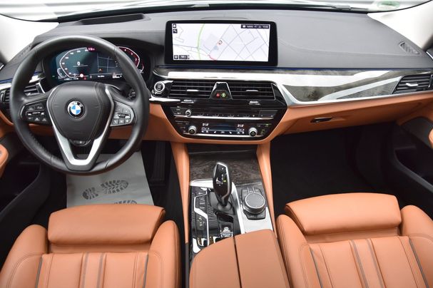 BMW 630d Gran Turismo Gran Turismo xDrive 210 kW image number 12