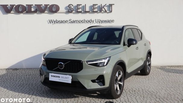 Volvo XC40 B4 Plus Dark AWD 145 kW image number 1