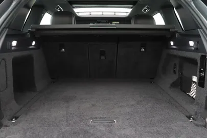 Car image 48