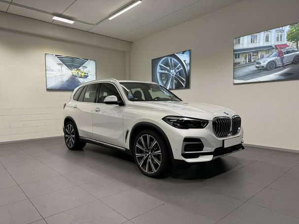 BMW X5 xDrive30d 210 kW image number 1