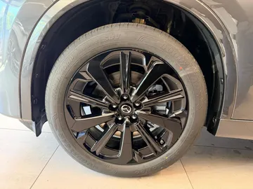 Car image 29
