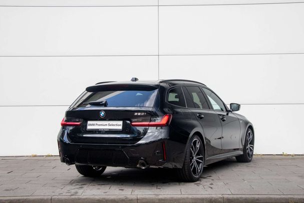 BMW 320i Touring 135 kW image number 2