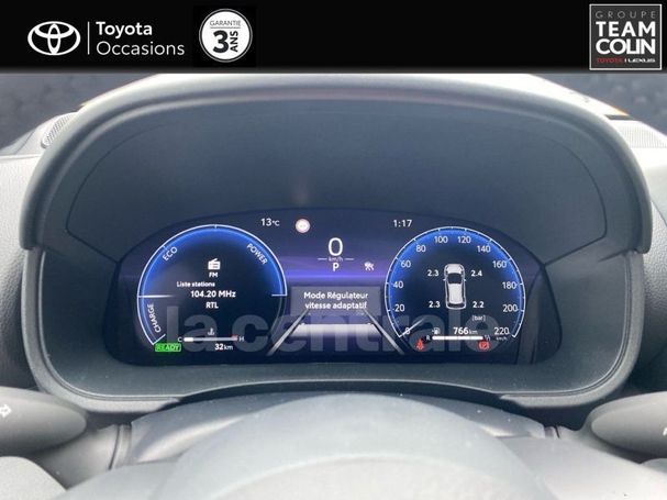 Toyota Yaris Hybrid 85 kW image number 10