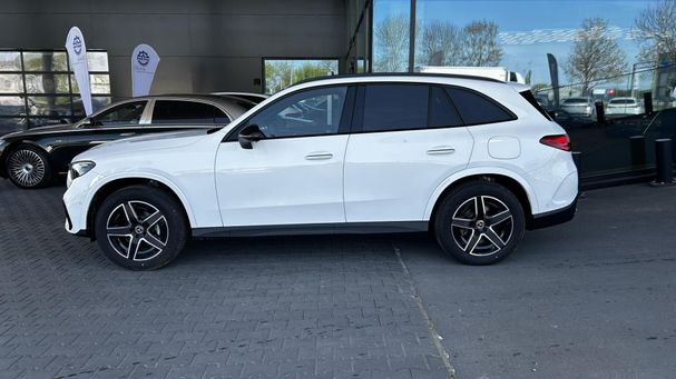 Mercedes-Benz GLC 300 245 kW image number 3