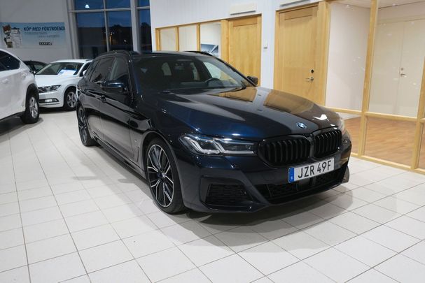 BMW 540d Touring M Sport Edition xDrive 250 kW image number 1