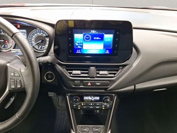 Car image 15