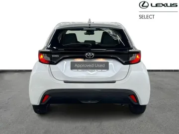 Car image 2