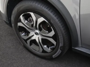 Car image 31