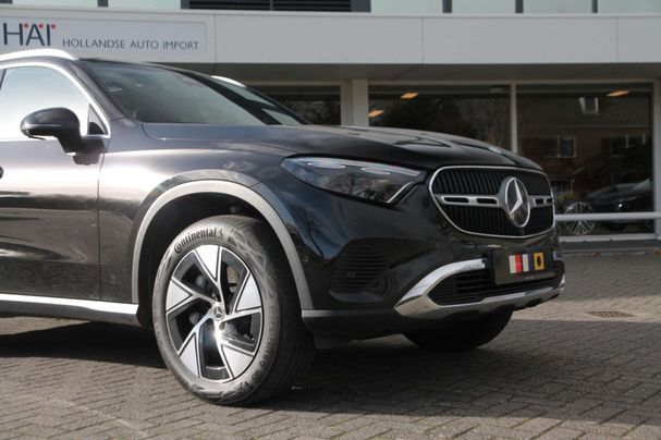 Mercedes-Benz GLC 300 e 4Matic 230 kW image number 12