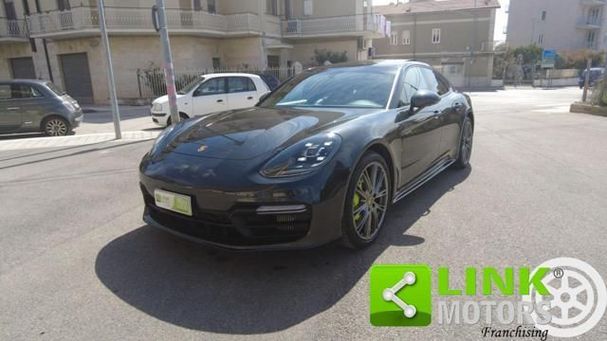 Porsche Panamera 4 E-Hybrid 340 kW image number 1