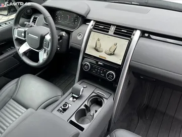 Car image 29