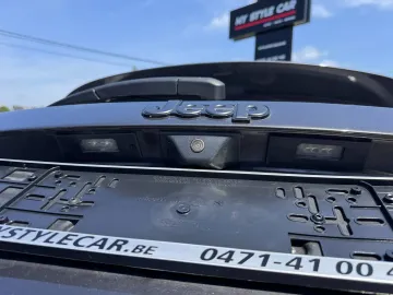 Car image 37