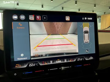 Car image 30