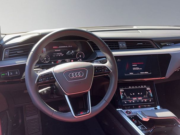 Audi e-tron quattro Sportback 370 kW image number 16