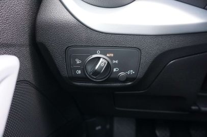 Car image 36