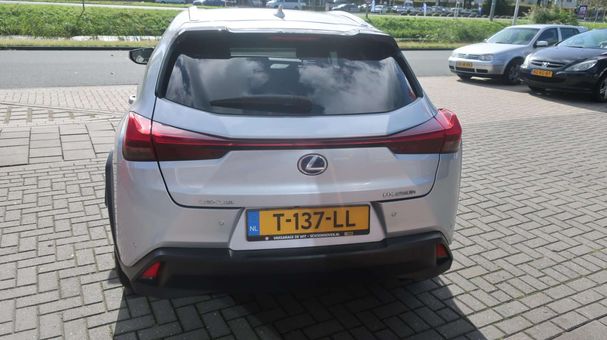 Lexus UX 250h 135 kW image number 3