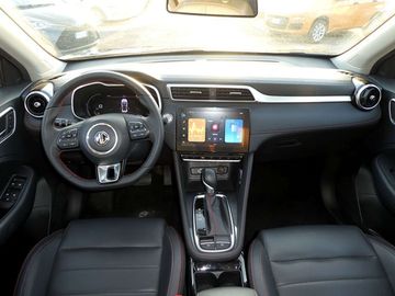 Car image 13