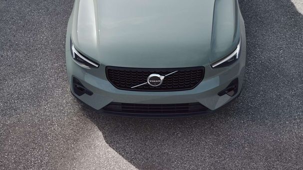 Volvo XC40 B3 Ultra Dark 120 kW image number 17