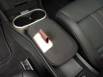 Car image 31