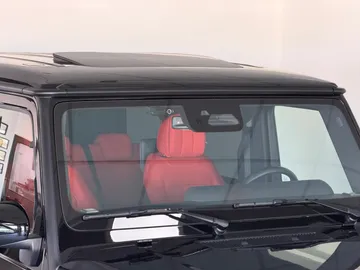 Car image 30