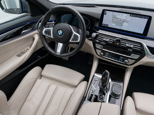 BMW 540i Touring M xDrive 245 kW image number 29