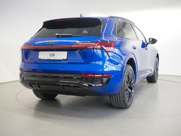 Audi Q8 50 quattro e-tron S-line 250 kW image number 6