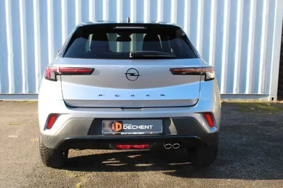 Car image 5