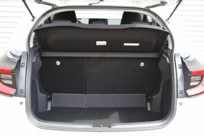 Car image 31