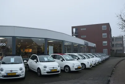 Car image 29