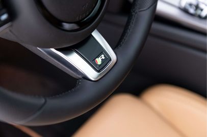 Car image 31