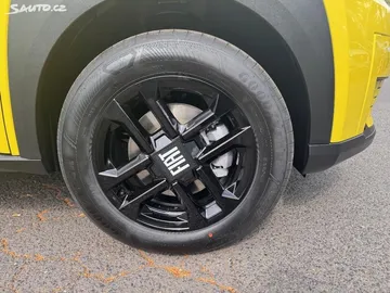Car image 33
