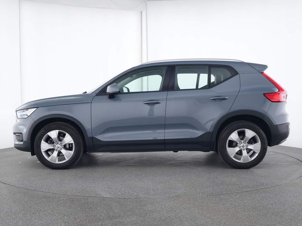 Volvo XC40 Momentum 110 kW image number 9