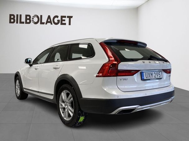 Volvo V90 Cross Country D4 AWD 141 kW image number 4