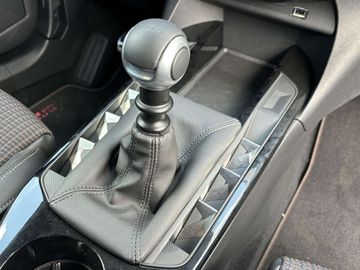 Car image 36