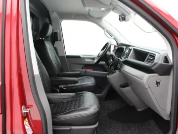 Car image 32