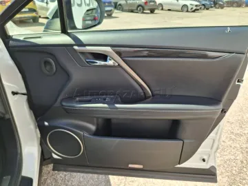 Car image 39