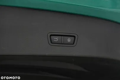 Car image 39